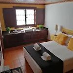 Casa De Campo Colmeal * Мира